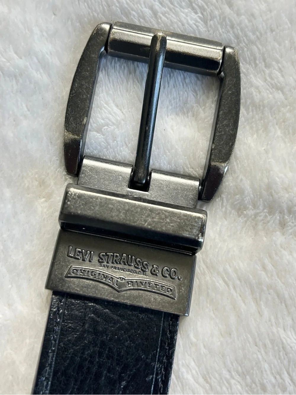 Levi’s Black Leather Belt with Brushed Metal Buckle - Size 50